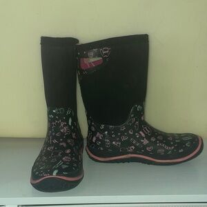 Northside Kids Black and Pink Adventure Boots